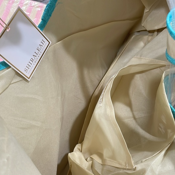 Beach tote NWT stripes canvas enormous extra large carries towel baby stuff etc - Picture 6 of 9